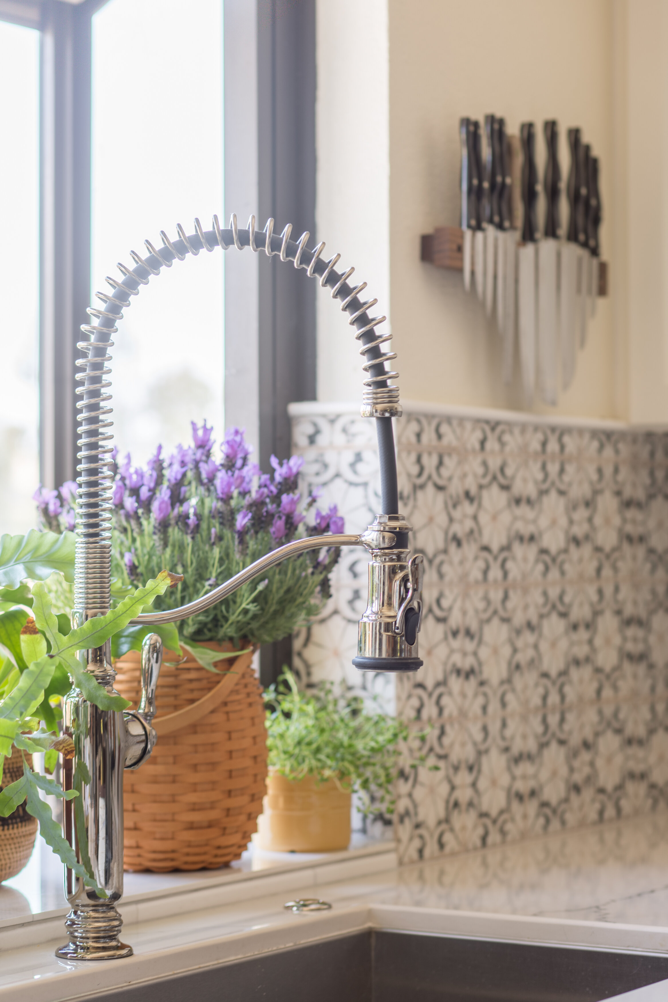 Full-service interior design kitchen by Madelene Ross Design Studio