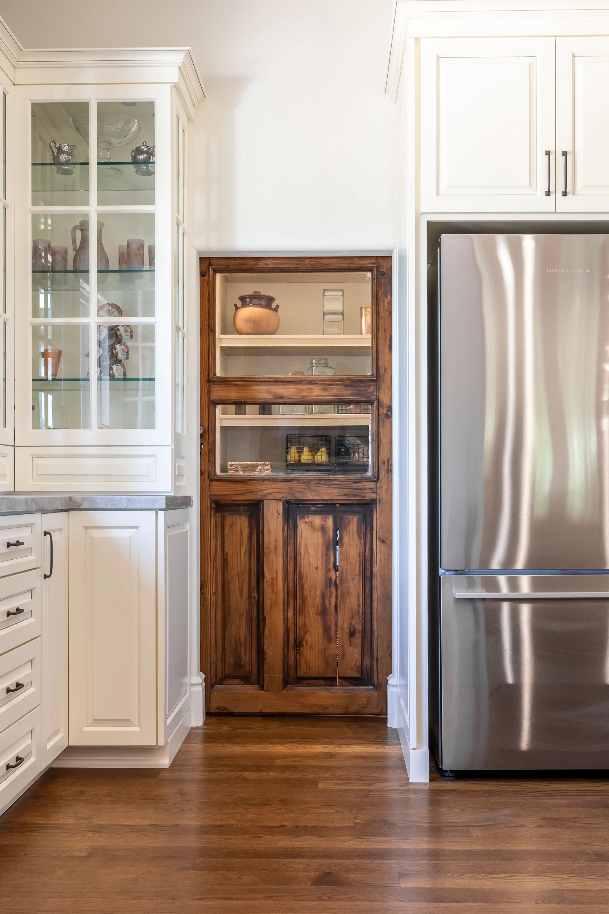 Avenida San Miguel kitchen detail in San Diego, California by Madelene Ross Design Studio