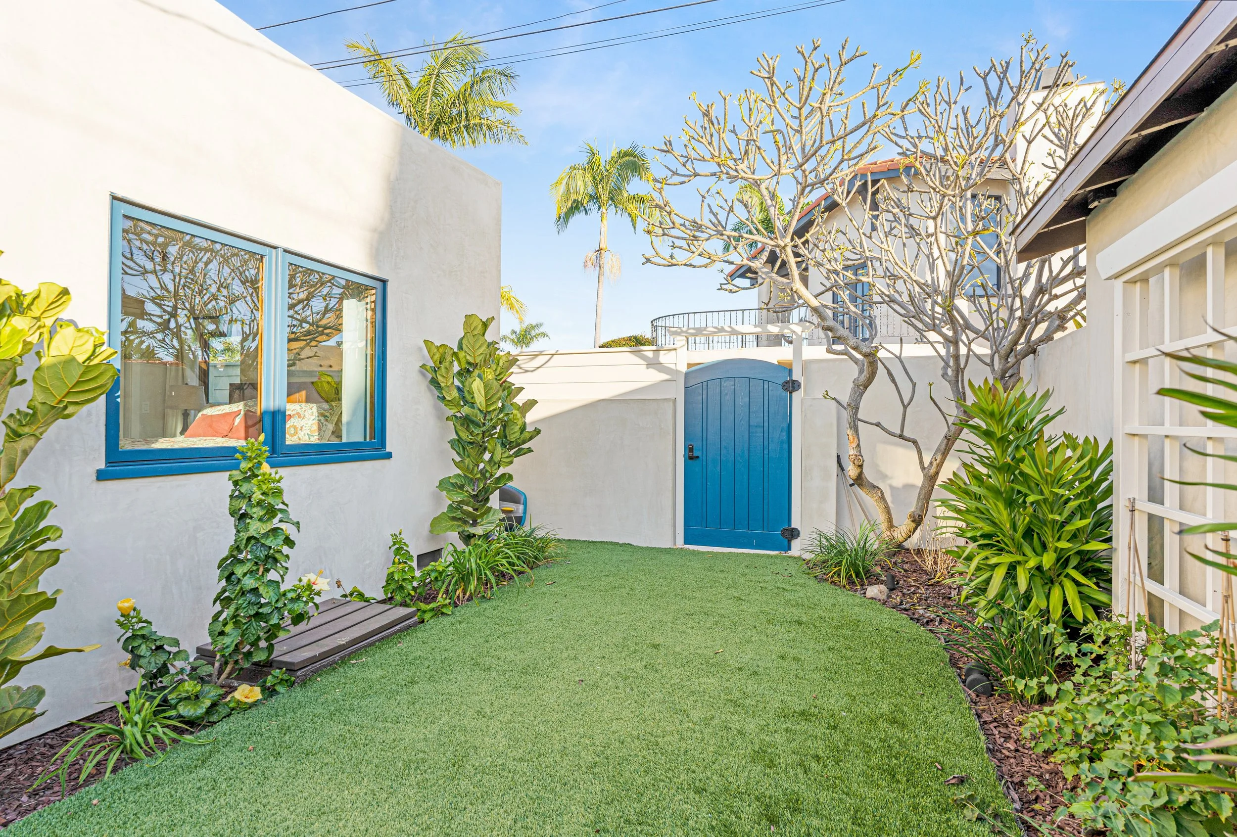 Coronado Palm interior vignette in Coronado, California by Madelene Ross Design Studio