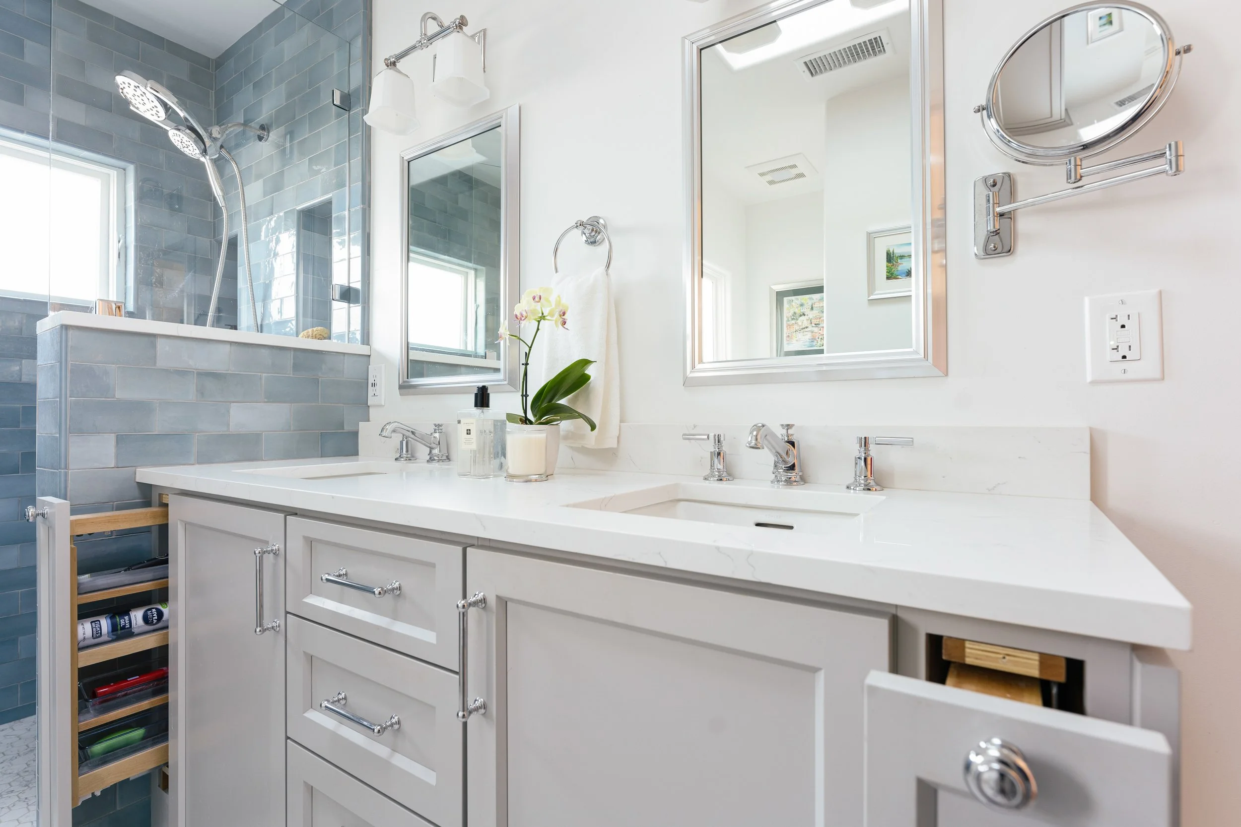 Coronado Palm interior view in Coronado, California by Madelene Ross Design Studio