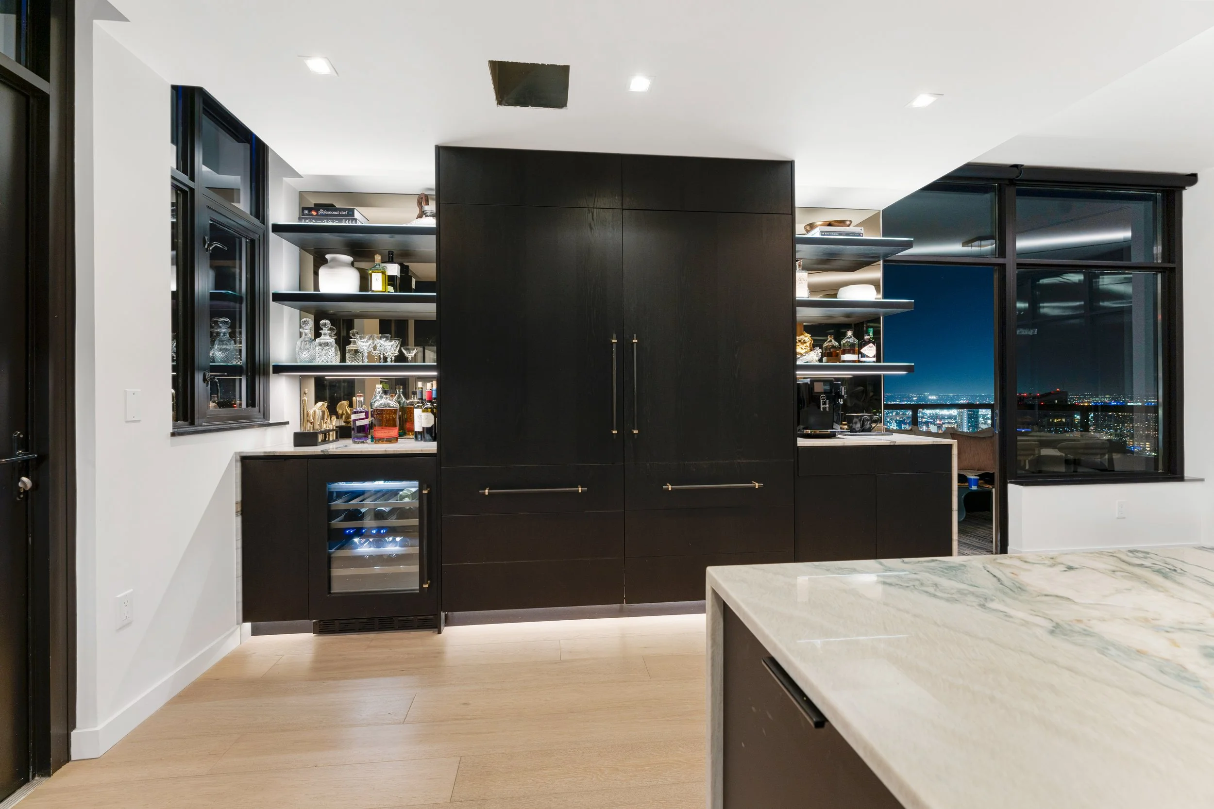 Electra 4303 interior view in San Diego, California by Madelene Ross Design Studio