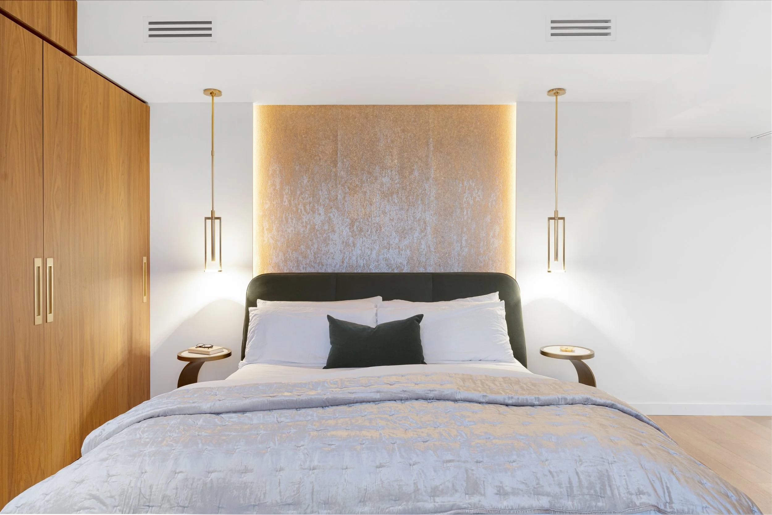 Electra 4303 interior view in San Diego, California by Madelene Ross Design Studio