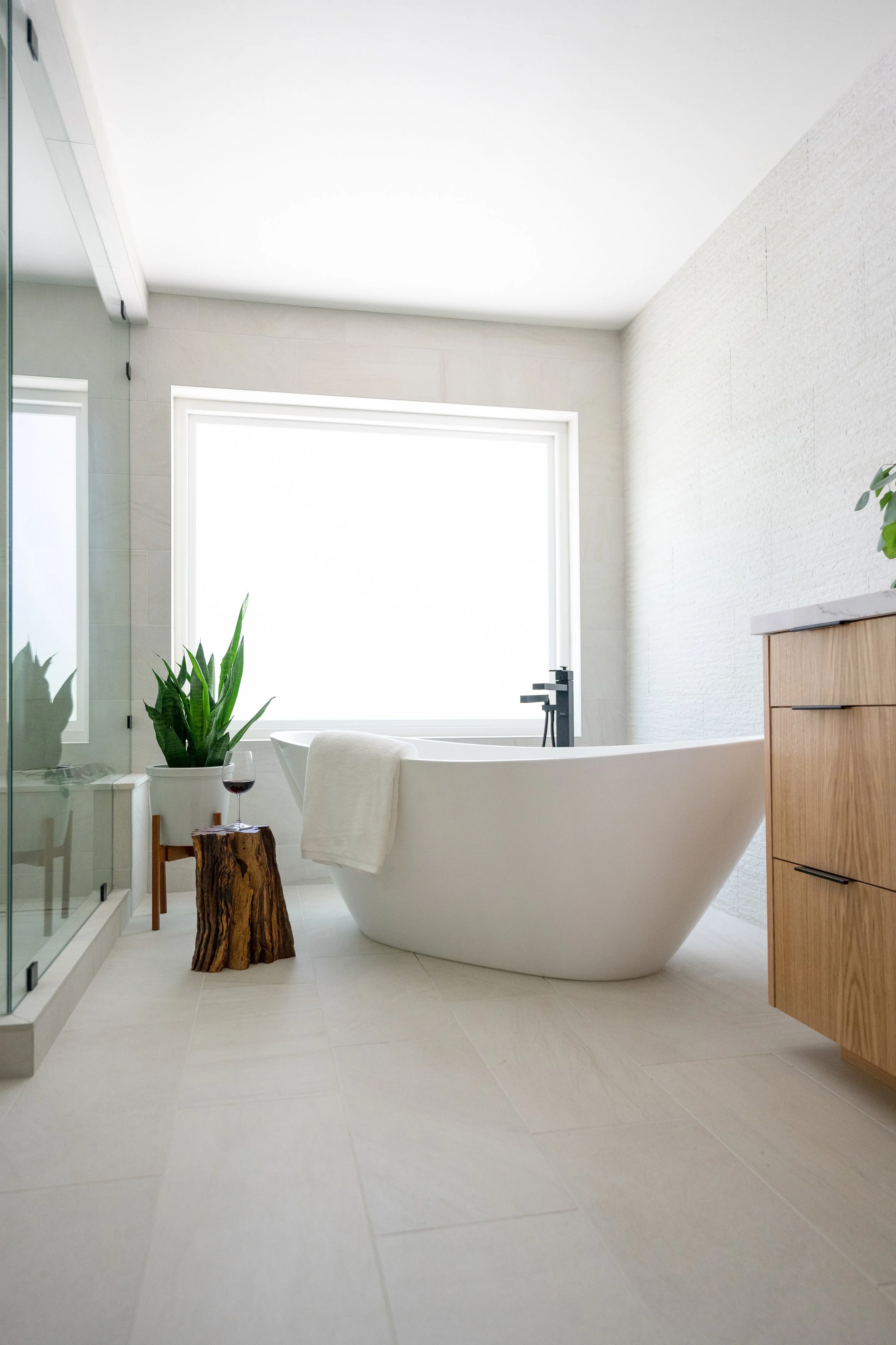 Escondido Monte Real interior vignette in Escondido, California by Madelene Ross Design Studio