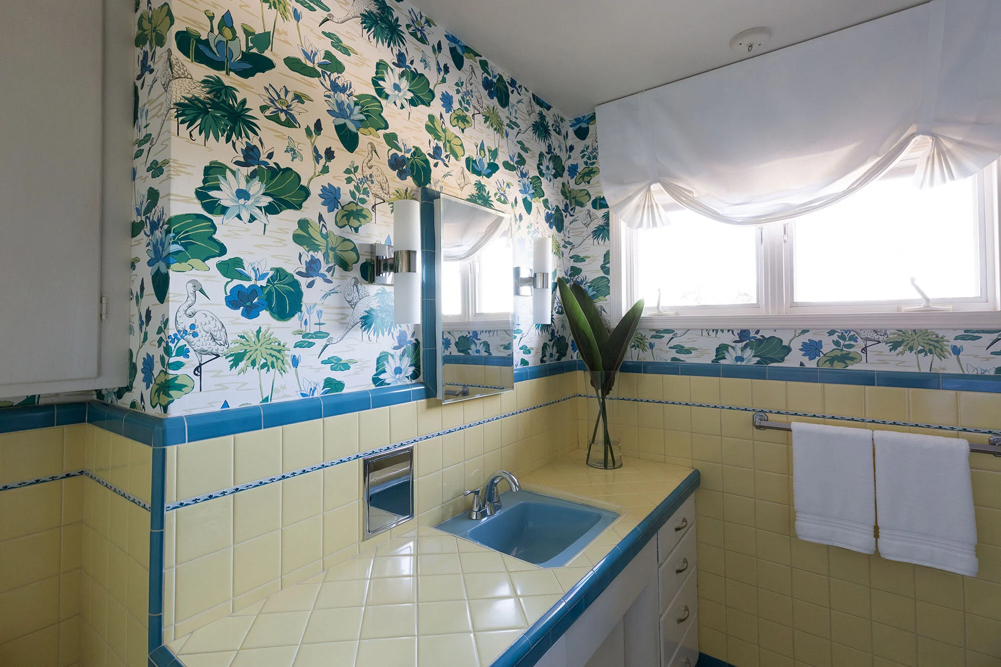 La Mesa Mid-Century bathroom in La Mesa, California by Madelene Ross Design Studio