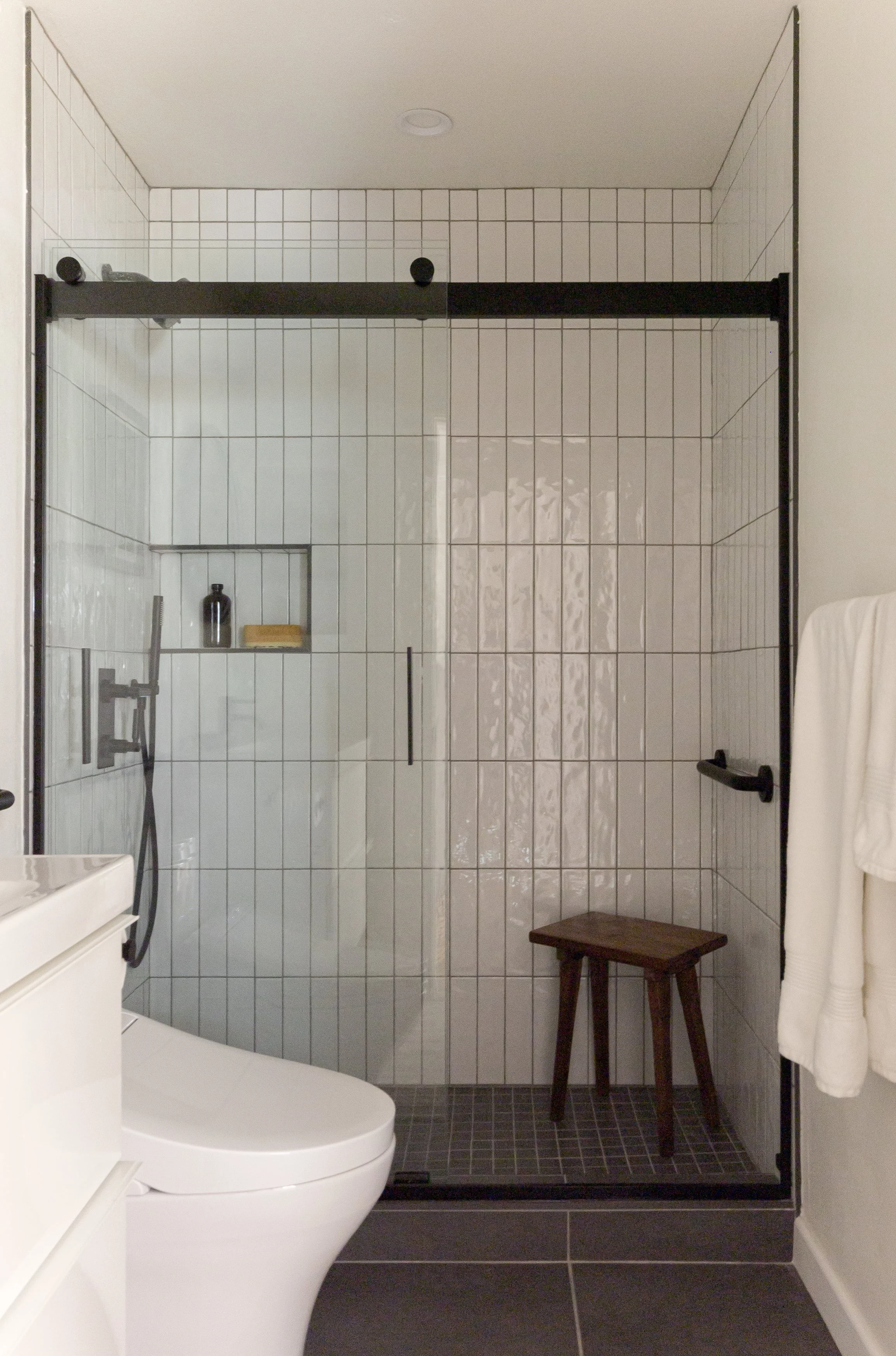 Mentone 209 bedroom suite vignette in Coronado, California by Madelene Ross Design Studio