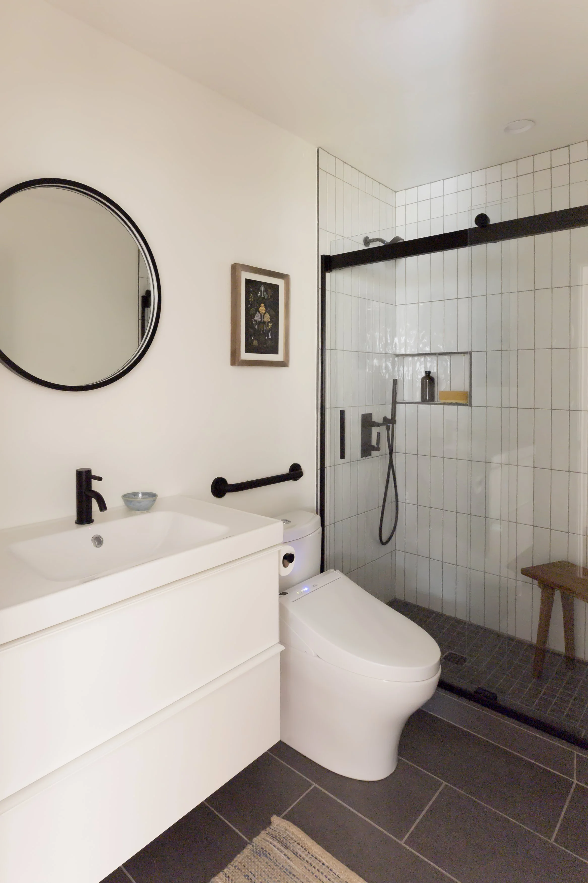 Mentone 209 bedroom suite in Coronado, California by Madelene Ross Design Studio