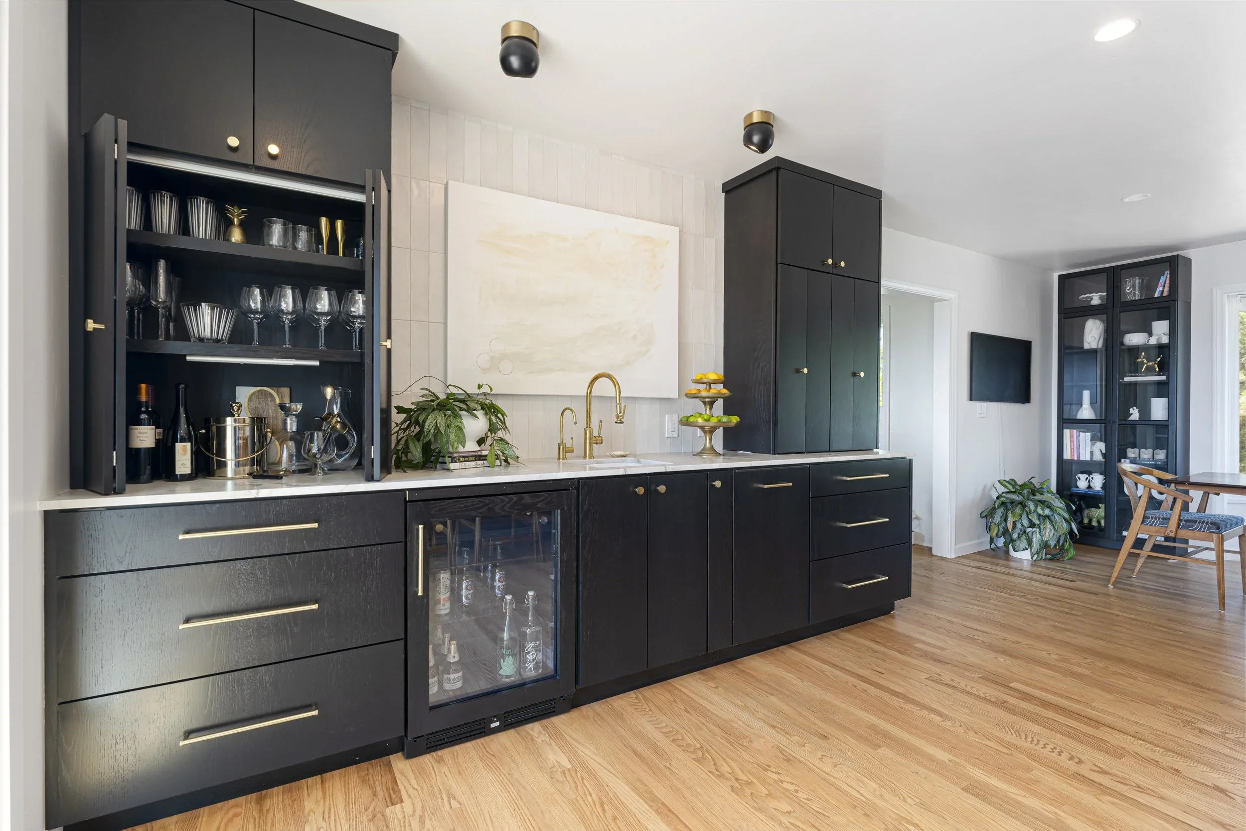 Resmar Road kitchen view in San Diego, California by Madelene Ross Design Studio