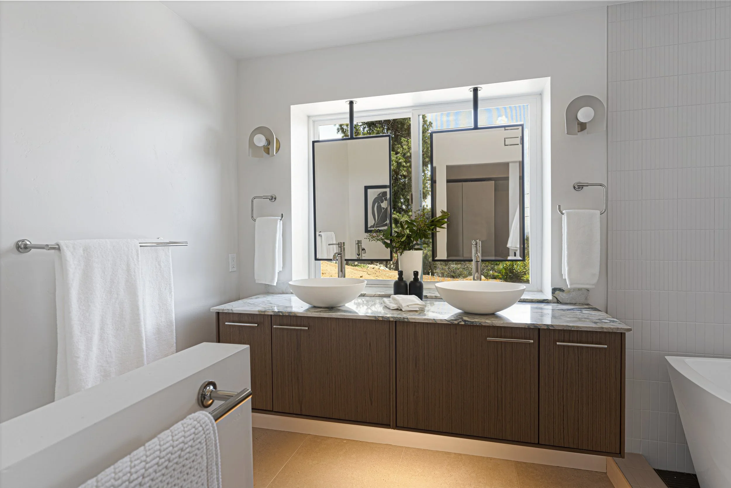 Resmar Road kitchen in San Diego, California by Madelene Ross Design Studio